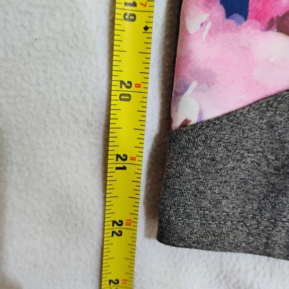 Vibrant Floral Gray Leggings - Picture 9 of 9